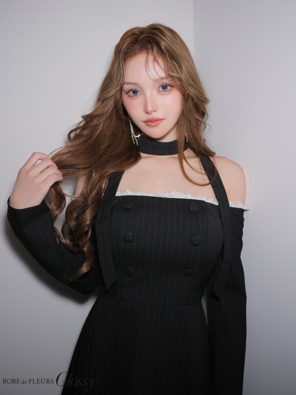 ブラック　モデル：しおん　身長：158cm　着用サイズ：Sサイズ