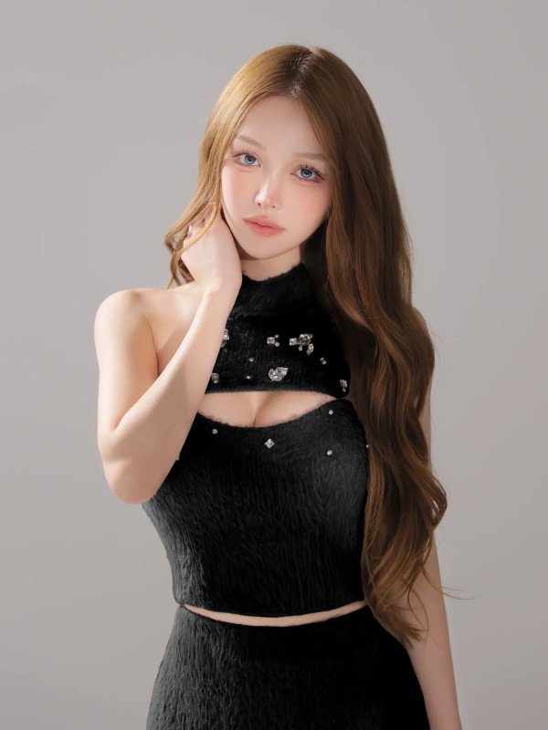 ブラック　モデル：しおん　身長：158cm　着用サイズ：Sサイズ
