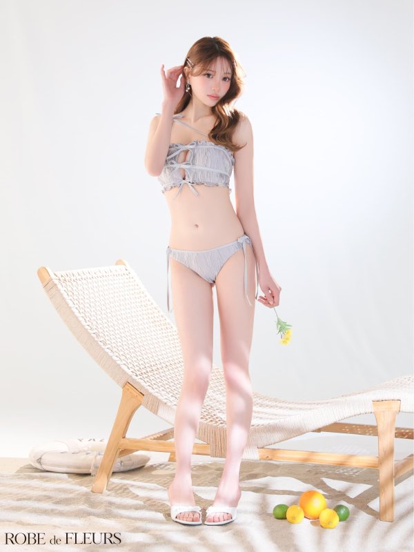 ブルーグレー　モデル：いおり　身長：161cm　着用サイズ：Fサイズ
