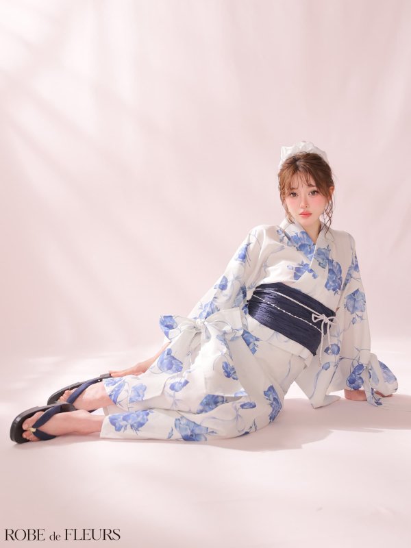 ネイビー　モデル：いおり　身長：164cm　着用サイズ：Fサイズ