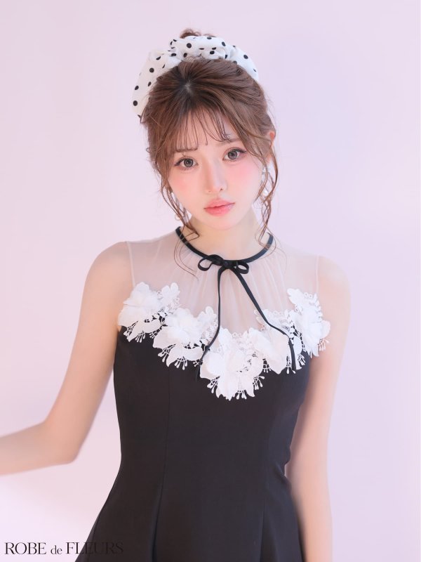 ブラック　モデル：いおり　身長：164cm　着用サイズ：Sサイズ