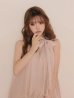 ピンクベージュ　モデル：いおり　身長：161cm　着用サイズ：Sサイズ
