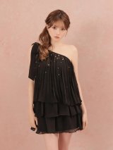 【予約商品/8月下旬発送予定】XSサイズあり【ROBE de FLEURS/ローブドフルール】ラメ/ シフォン/ ワンショルダー/ リボン/ フリル/ セットアップ/ ティアード/ 2段フリル/ ミニドレス/ キャバドレス[OF08]