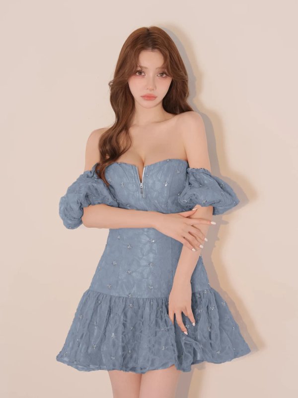 ブルー　モデル：ももか　身長：156cm　着用サイズ：Sサイズ