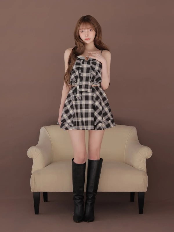 ブラック　モデル：まみ　身長：161cm　着用サイズ：Sサイズ