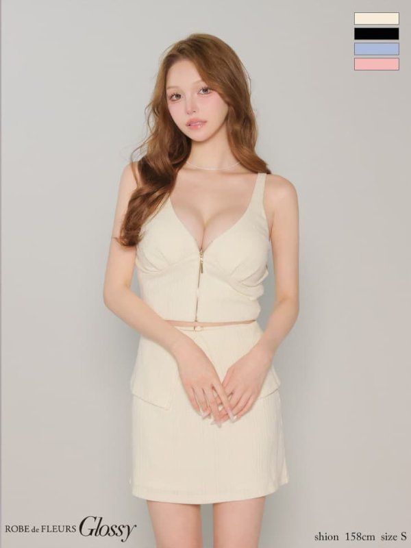 アイボリー　モデル：しおん　身長：158cm　着用サイズ：Sサイズ