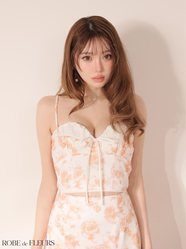 オレンジ モデル：ゆりお　身長：165cm　着用サイズ：Sサイズ