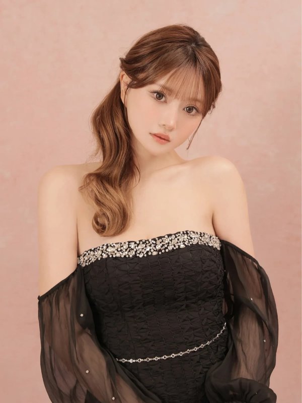 モデル：いおり　身長：161cm　着用サイズ：Sサイズ
