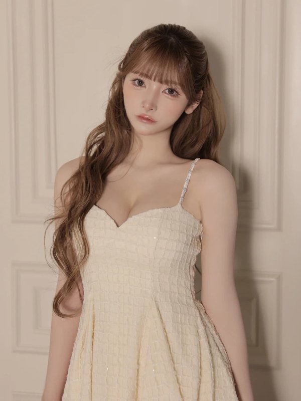アイボリー　モデル：まみ　身長：161cm　着用サイズ：Sサイズ