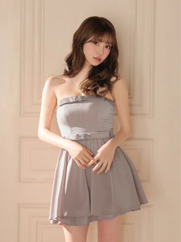 グレージュ　モデル：いおり　身長：161cm　着用サイズ：Sサイズ