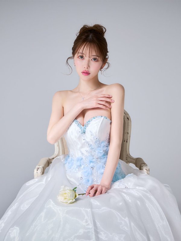 ホワイト　モデル：ゆめ　身長：160cm　着用サイズ：Sサイズ