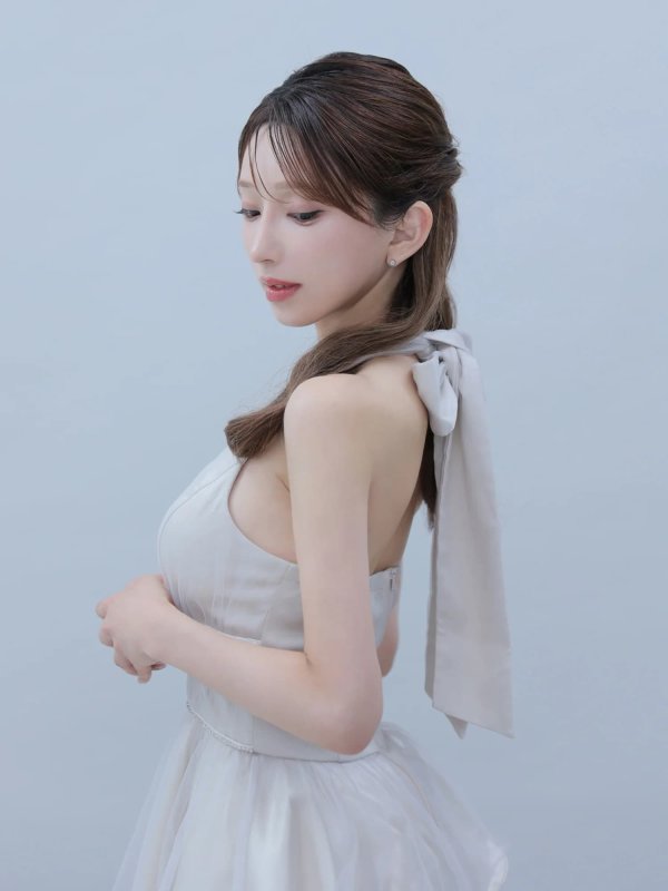 アイボリー　モデル：はな　身長：159cm　着用サイズ：Sサイズ