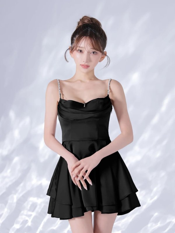 ブラック　モデル：はな　身長：159cm　着用サイズ：Sサイズ