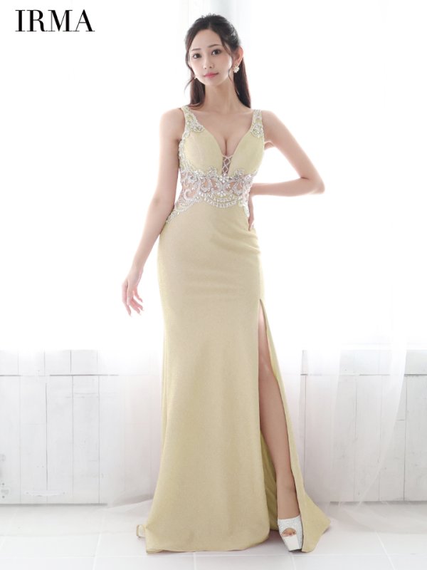 シャンパン モデル：天乃えま　身長：155cm　着用サイズ：Mサイズ