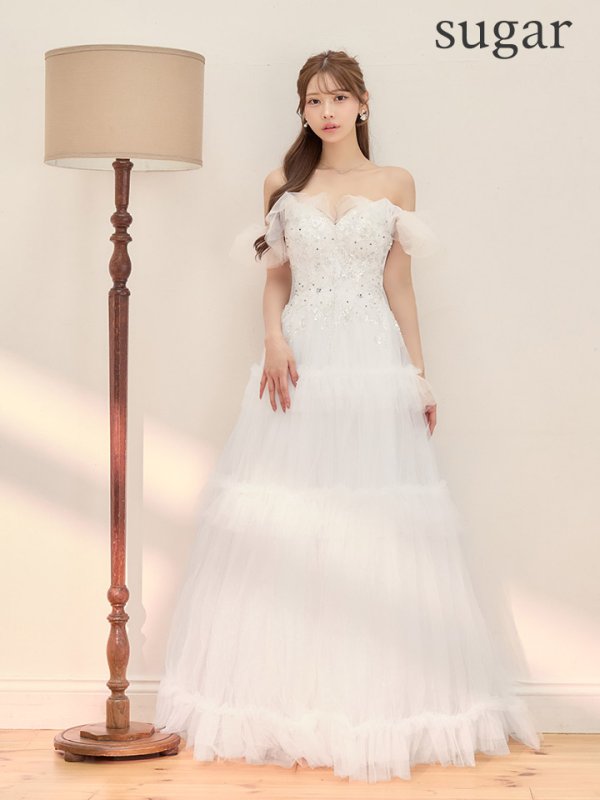 ホワイト　モデル：るりぴ　身長：165cm　着用サイズ：Sサイズ