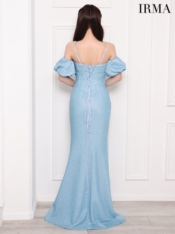 スカイブルー モデル：ももか　身長：156cm　着用サイズ：Mサイズ