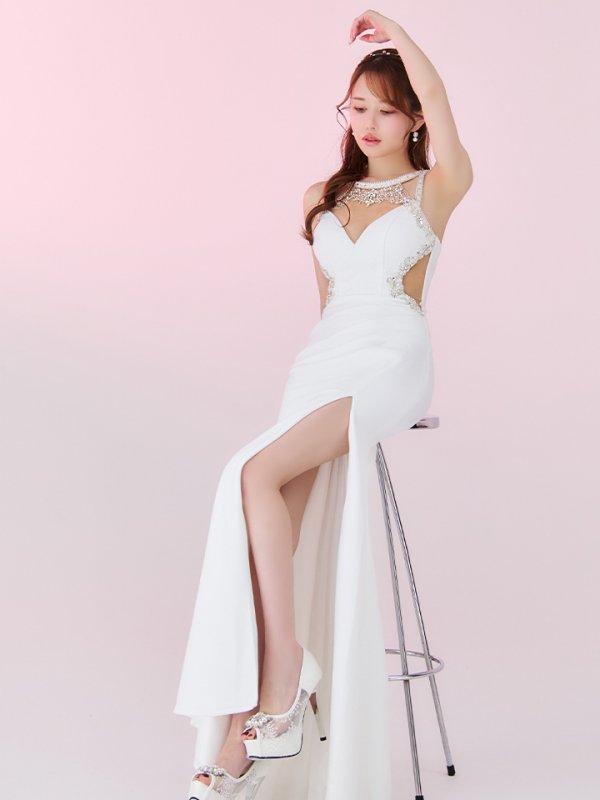 ホワイト　モデル：ゆめ　身長：160cm　着用サイズ：Sサイズ