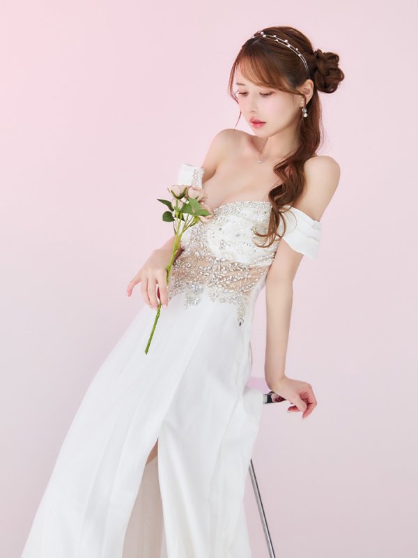 ホワイト　モデル：ゆめ　身長：160cm　着用サイズ：Mサイズ