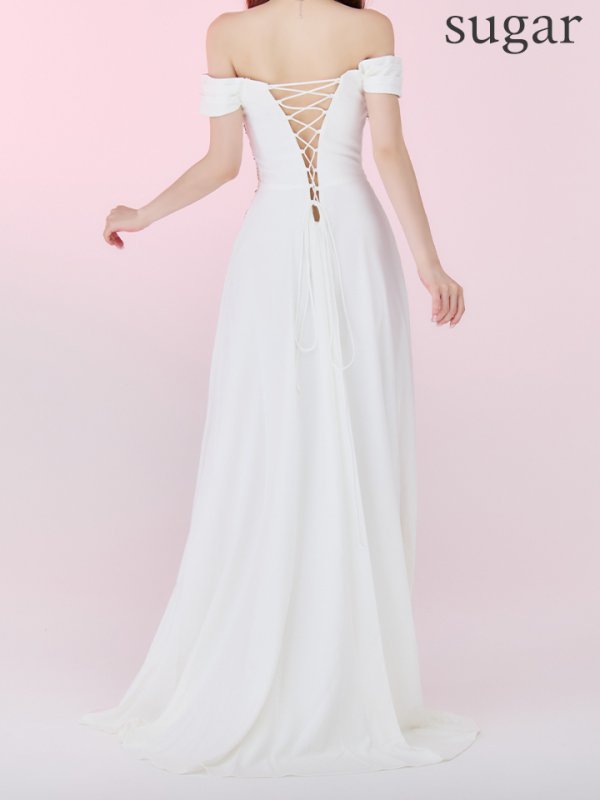 ホワイト　モデル：ゆめ　身長：160cm　着用サイズ：Mサイズ