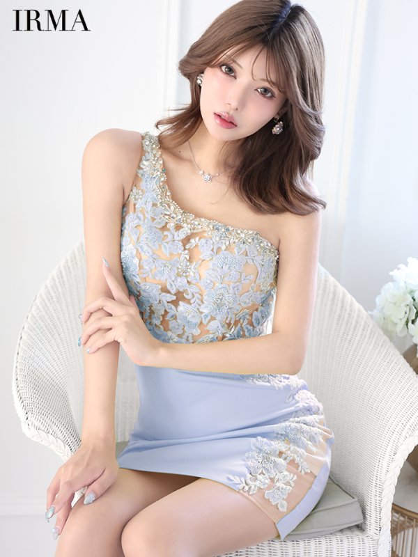 トランキルブルー　モデル：如月れい　身長：156cm　着用サイズ：Sサイズ