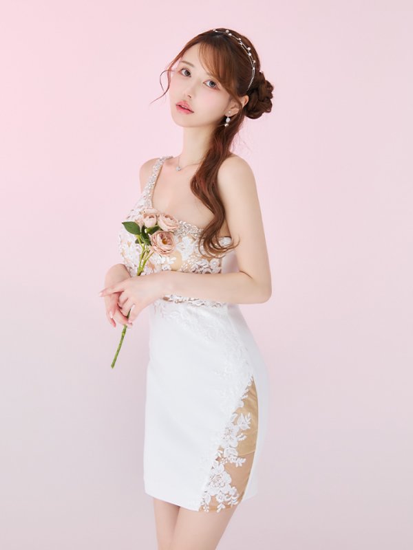 ホワイト　モデル：ゆめ　身長：160cm　着用サイズ：Sサイズ