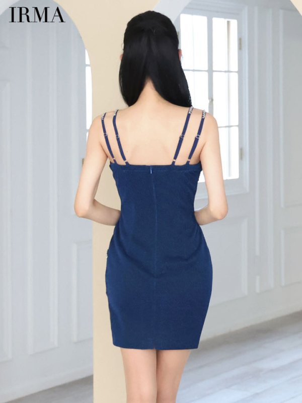 ダークブルー モデル：まおちゃる　身長：158cm　着用サイズ：Sサイズ