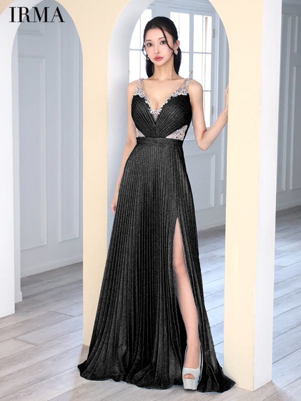 ブラック　モデル：まおちゃる　身長：158cm　着用サイズ：Mサイズ