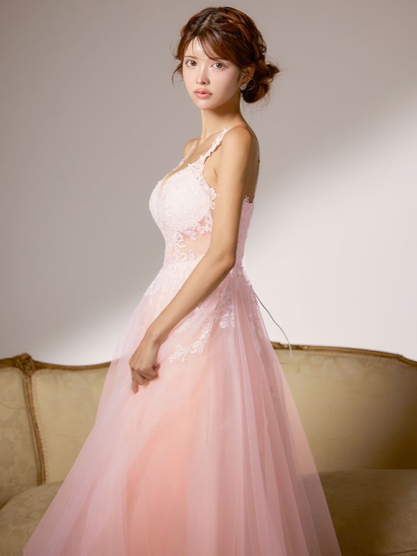 ピンク モデル：まりん　身長：164cm　着用サイズ：Mサイズ