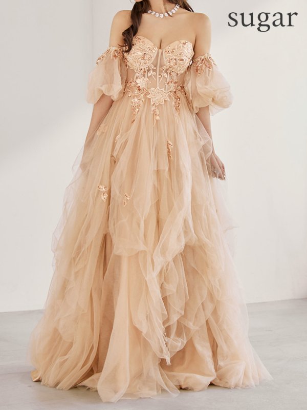 シャンパンゴールド　モデル：三上悠亜　身長：159cm　着用サイズ：Sサイズ