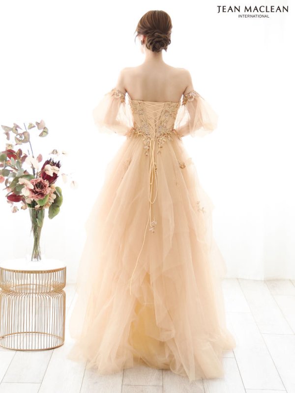 シャンパンゴールド　モデル：ゆめ　身長：160cm　着用サイズ：Mサイズ