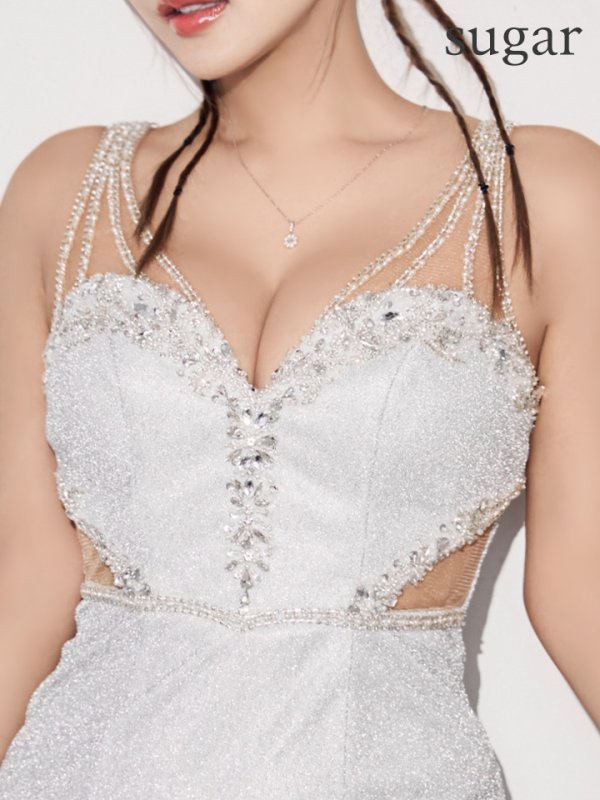 シルバー　モデル：如月れい　身長：156cm　着用サイズ：Sサイズ