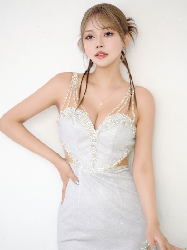 シルバー　モデル：如月れい　身長：156cm　着用サイズ：Sサイズ