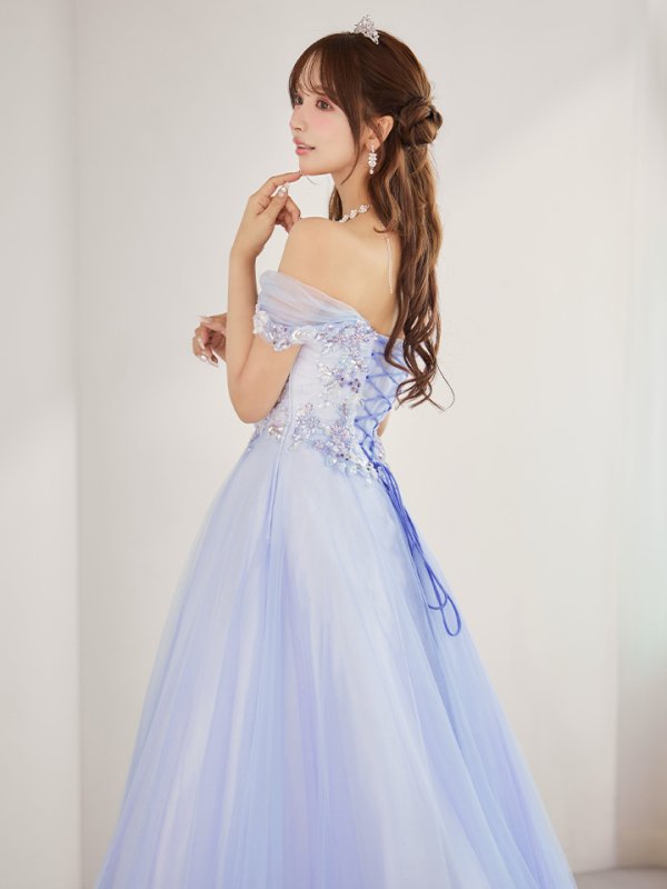 ブルーラベンダー　モデル：三上悠亜　身長：159cm　着用サイズ：Sサイズ