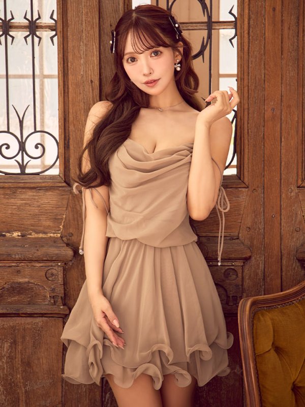 モカムース　モデル：三上悠亜　身長：159cm　着用サイズ：Sサイズ