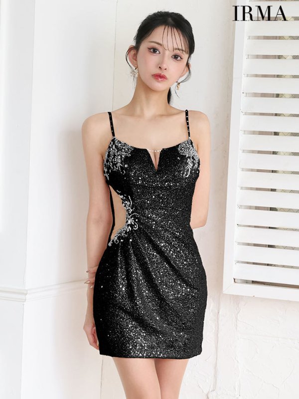 ブラック モデル：まおちゃる　身長：158cm　着用サイズ：Sサイズ