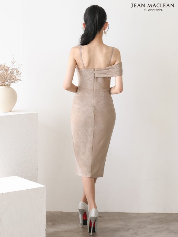 ブロンズ モデル：まおちゃる　身長：158cm　着用サイズ：Sサイズ