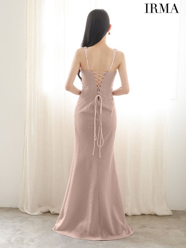 シャンパンゴールド モデル：まおちゃる　身長：158cm　着用サイズ：Mサイズ