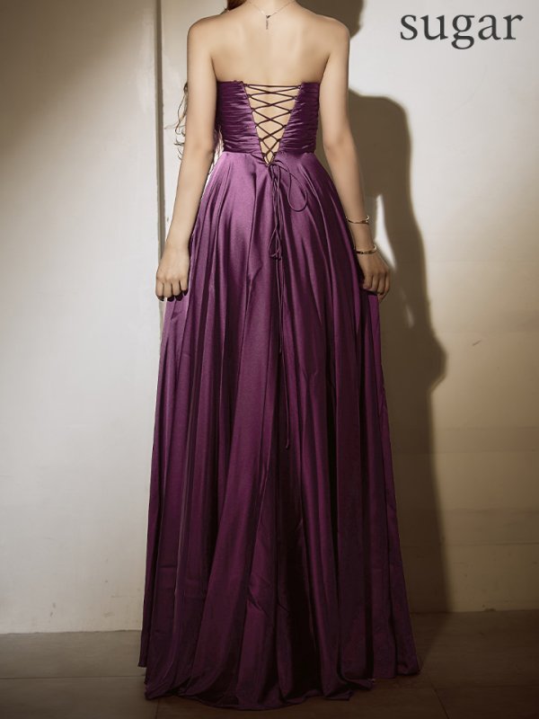 グレープパープル モデル：リリ　身長：169cm　着用サイズ：Sサイズ