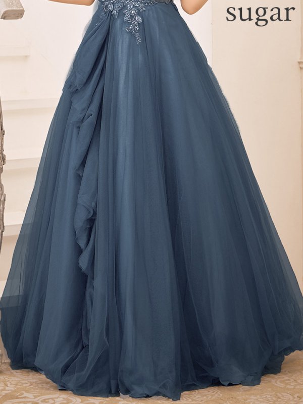 ダスティーブルー　モデル：三上悠亜　身長：159cm　着用サイズ：Sサイズ