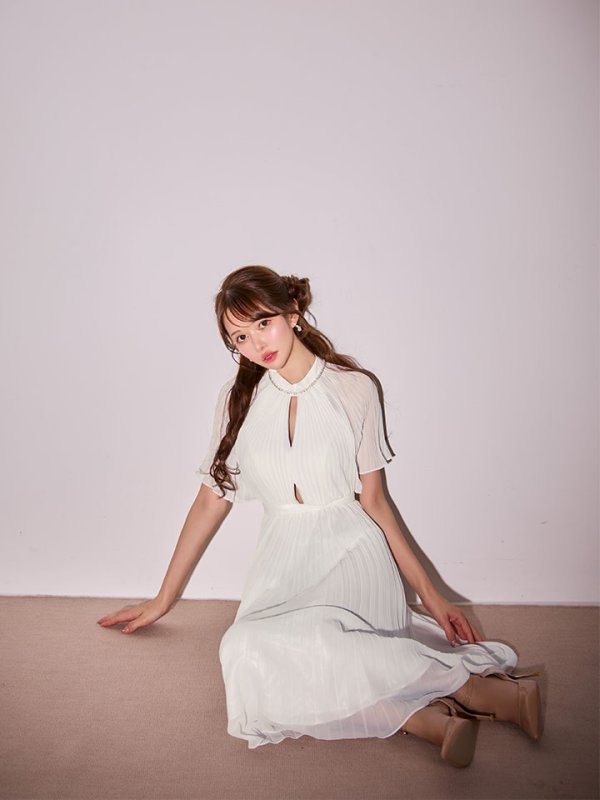 ホワイト　モデル：ゆめ　身長：160cm　着用サイズ：Sサイズ