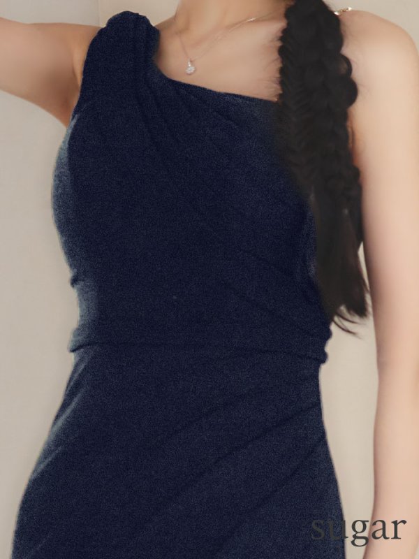 ネイビー モデル：まおちゃる　身長：158cm:Mサイズ