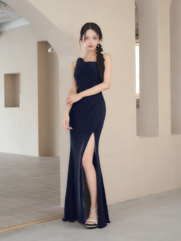 ネイビー モデル：まおちゃる　身長：158cm:Mサイズ