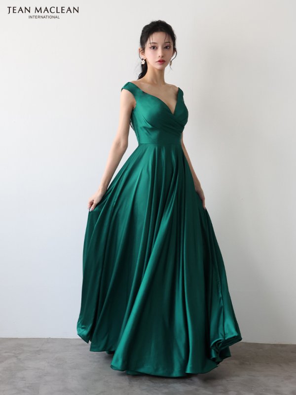 グリーン　モデル：まおちゃる　身長：158cm　着用サイズ：Mサイズ