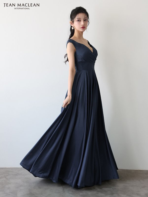 ネイビー　モデル：まおちゃる　身長：158cm　着用サイズ：Mサイズ