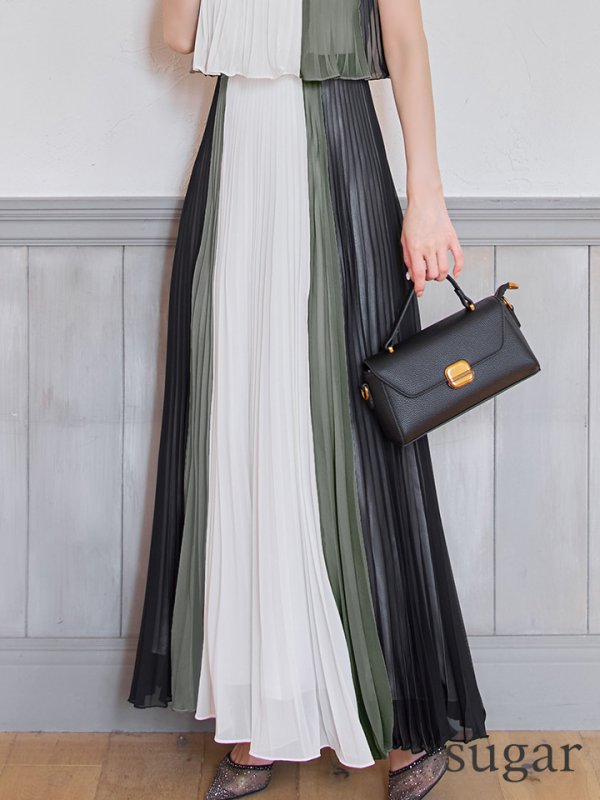 ホワイトxブラック モデル:ゆめ 身長:160cm 着用サイズ:Sサイズ