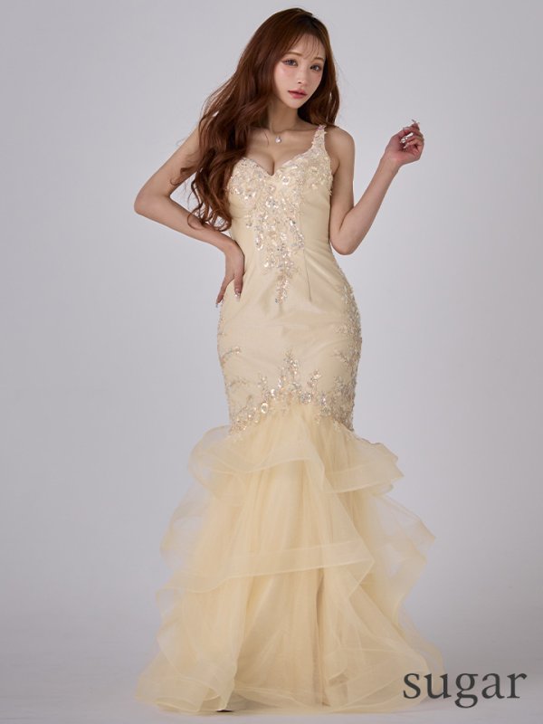 シャンパン　モデル：真優川咲　身長：158cm:Sサイズ