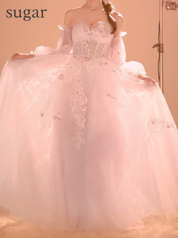 ピンク モデル:明日花キララ 身長:162cm 着用サイズ:Sサイズ