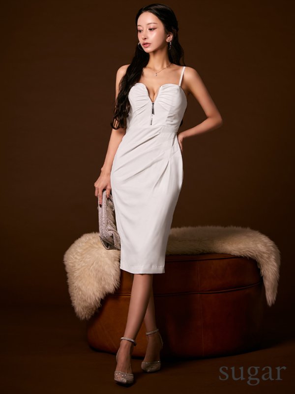 ホワイト　モデル：まおちゃる　身長：158cm　着用サイズ：Sサイズ