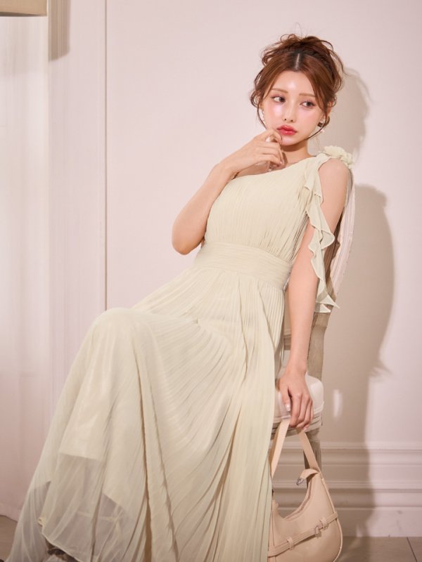 バニラ　モデル：まりん　身長：164cm　着用サイズ：Sサイズ