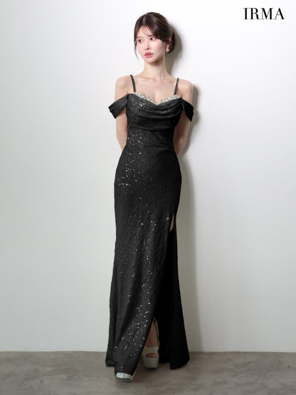 ブラック モデル：ゆめ　身長：160cm　着用サイズ：Mサイズ